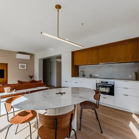 Appartement 2 Chambres, Neuf, Au Coeur Du Moulleau, *